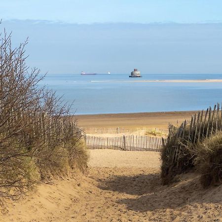 クリーソープス Den Of Joy Humberston Fitties Sleeps 6,Hot Tub,Log Burnerヴィラ エクステリア 写真