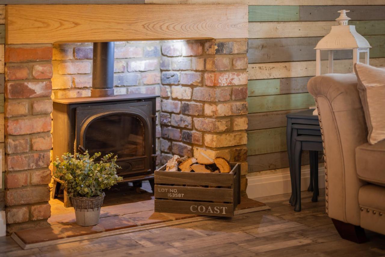 クリーソープス Den Of Joy Humberston Fitties Sleeps 6,Hot Tub,Log Burnerヴィラ エクステリア 写真