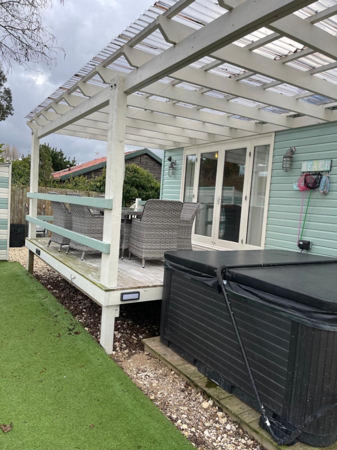 クリーソープス Den Of Joy Humberston Fitties Sleeps 6,Hot Tub,Log Burnerヴィラ エクステリア 写真