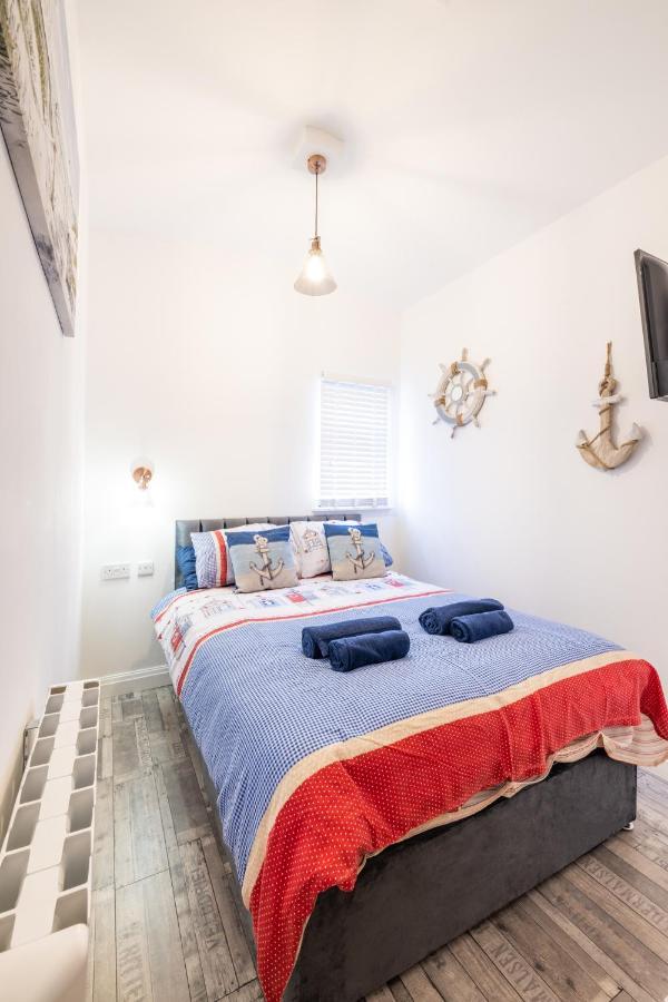 クリーソープス Den Of Joy Humberston Fitties Sleeps 6,Hot Tub,Log Burnerヴィラ エクステリア 写真